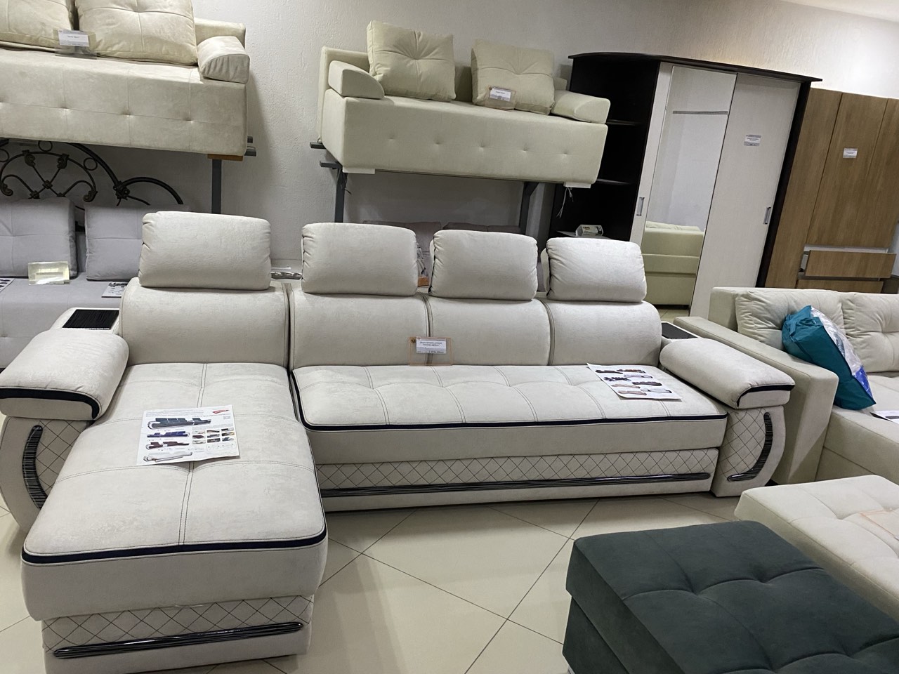 Диваны Айпетри де Люкс в наличии. Мозырь Миол-м ул.Коммунальная Д 1834 Альпина 1/брабус 17 (нов)