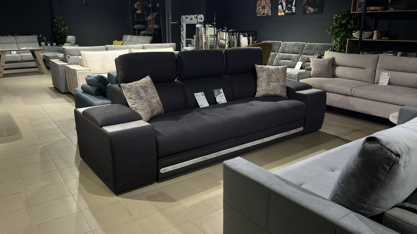 Диваны Айпетри Люкс в наличии. Витебск  Все диваны П.Бровки   Д 1099 Вертус 21 (белкрафт)